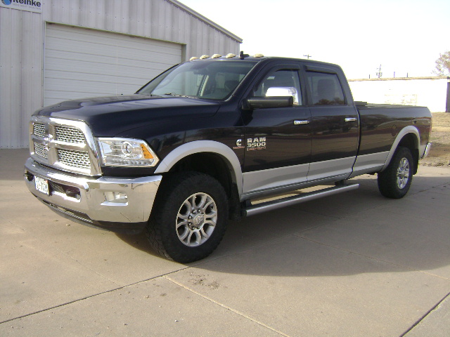 2015 RAM 3500 Laramie 4X4 Crew Cab LWB's photo